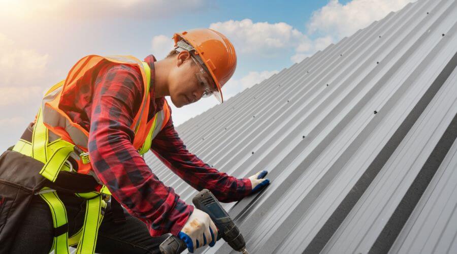 Professional Emergency Roof Repairs services in Crossville, IL